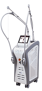 The ONDA Coolwaves™ machine used for body sculpting and cellulite treatment