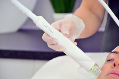 Focus Dual Radiofrequency Microneedling Handpiece